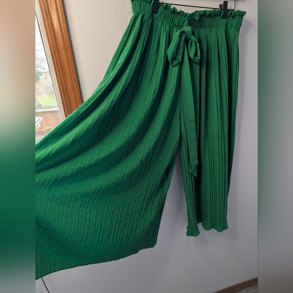 Alice Blue Emerald Green Pleated Wide Leg Pants | Paperbag Waist |‎ Size XL - Picture 2 of 5